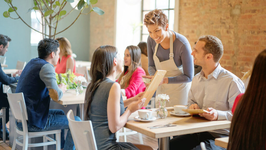 Um restaurante pede e seus clientes que preencham o seguinte questionário.